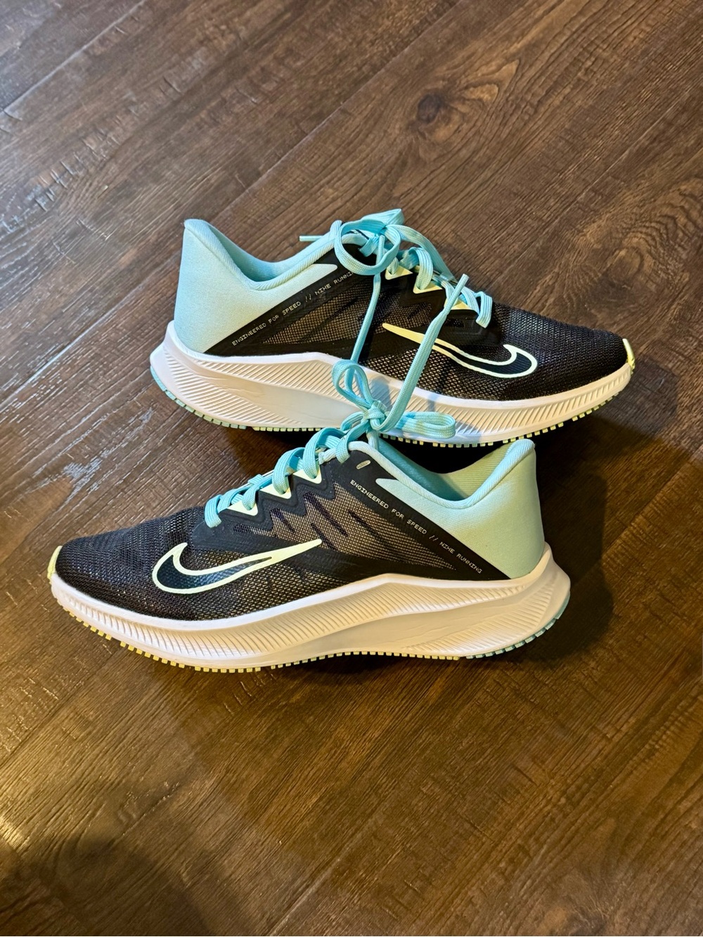 Nike Running Shoes in Black and Aqua size 6